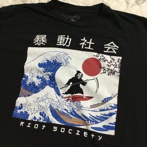 Mens Large - Black - Riot Society - Short Sleeve - *evidence of deodorant*